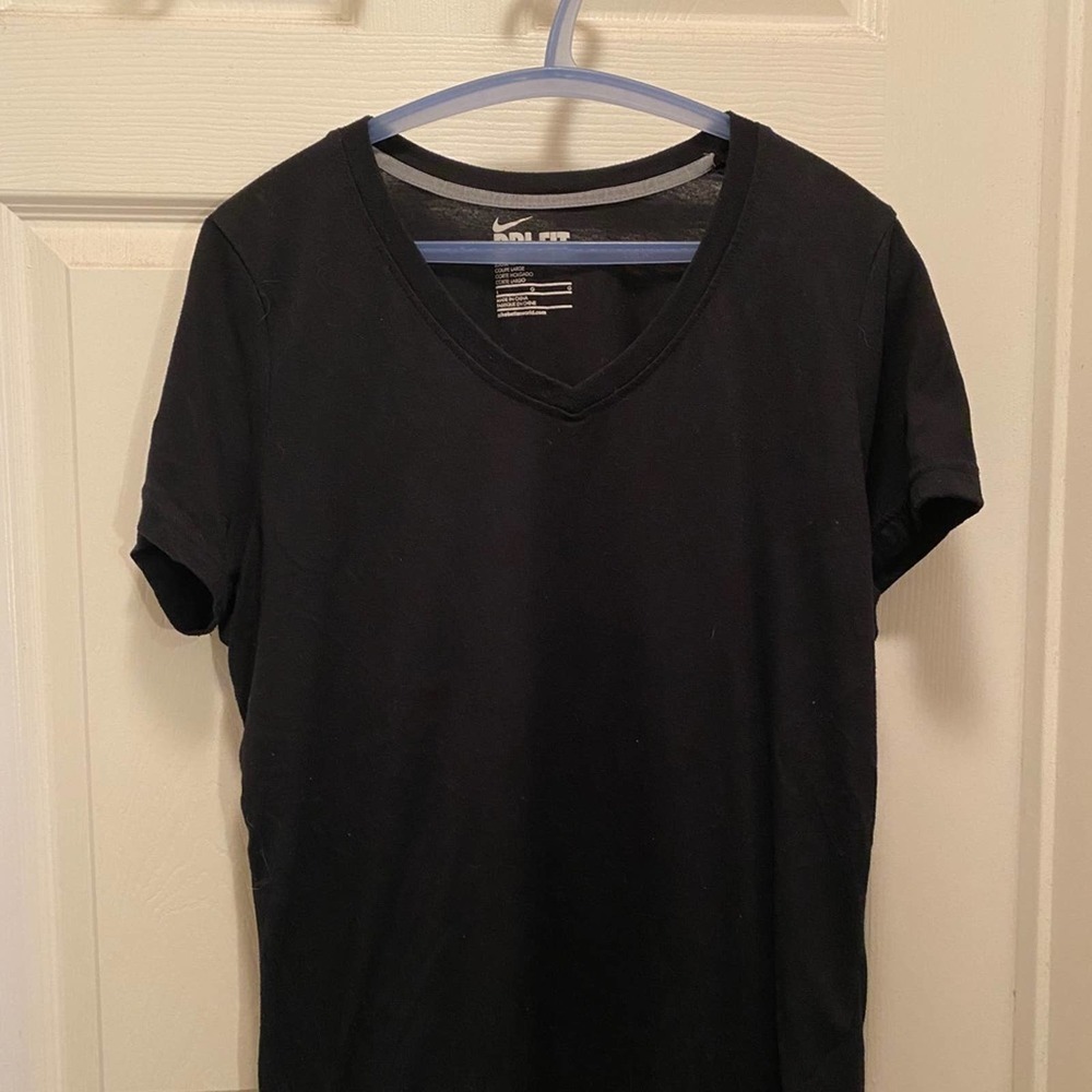 Women’s Large Black Nike Dri-fit loose fit athletic vneck